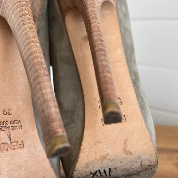 Fendi heels - Picture 5 of 17